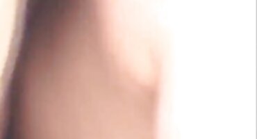 പെണ്കുട്ടി ഓര്ഗാസം വേണ്ടി ഒരു സുഹൃത്തിന്റെ കോഴി ചാടി