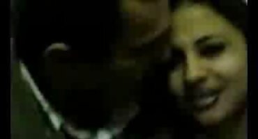 ചെറുപ്പക്കാരൻ കഴുതയിൽ ഗുണമേന്മയുള്ള യുവ ഫക്ക്സ്