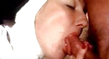 ഓയിൽ അപ്പ് സെക്സ്പോട്ട് നനഞ്ഞ തുണി