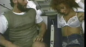 കോഡുകൾ അപ്പാർട്ട്മെന്റിൽ ഗ്രൂപ്പ് സെക്സ്