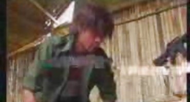 രാവിലെ ചാർജ് ചെയ്ത ശേഷം ഫ്ലെക്സിബിൾ ചിക്കൻ ലൈംഗിക