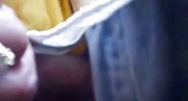 ഷോയ്ക്ക് ശേഷം ക്ലോണുകൾ ലൈംഗിക ബന്ധത്തിൽ ഏർപ്പെടുന്നു