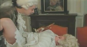 സൂപ്പർ-ഫക്കിംഗ്-ചൂടുള്ള ബ്ലൊംദെസ് ത്രൊബ്ബിന്ഗ് പ്രിയപ്പെട്ട മധുരമുള്ള കൂച്ചി