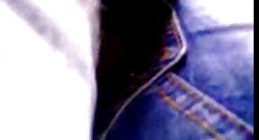 മെലിഞ്ഞ പെൺകുട്ടി പരുക്കൻ ഗുസ്തി ശേഷം കോഴി സക്സസ്