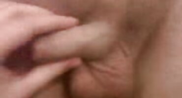 തോട്ടക്കാരൻ ഒരു ഗംഭീരമായ യജമാനത്തി പുറത്ത് നിന്ന് ഒരു ബ്ളോഗ് ലഭിച്ചു