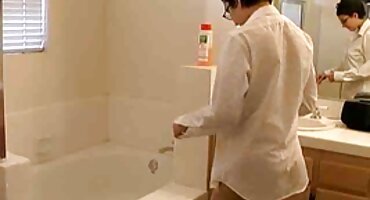 റാഞ്ച് കാമുകി തൊഴിലാളിയുടെ കോഴി കുടിച്ചു പുസ്സി പകരം