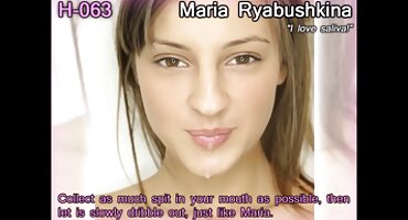 ബസ്റ്റി പെൺകുട്ടി കോഴി പിക്ക്അപ്പ് സ്ലിത്സ് ജോലി