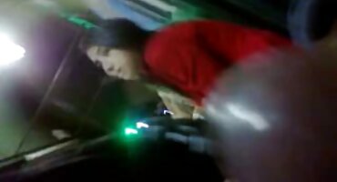 ലേഡി ഇൻ സ്റ്റോക്കിംഗ്സ് രുചികരമായി ഒരു മനുഷ്യനുമായി കഴുത