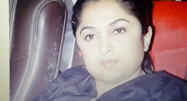 മൂന്ന് പുരുഷന്മാര് എല്ലാ വിള്ളലുകളിലും പ്രകൃതി സൗന്ദര്യമുള്ളവരാണ്