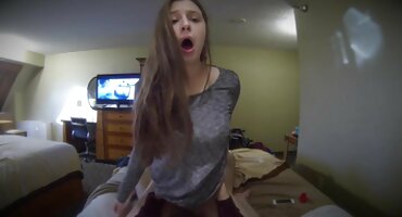 എബണി കോഴി ന് ബ്ലൊംദെര്ശരെ എടുക്കും