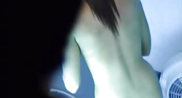 പങ്കാളികൾ ഹാർഡ് വടി മേൽ കഴുത കൊണ്ട് ഗ്ലാമറസ് നഗ്നത ഹോപ്സ്