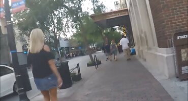 ഹാളിൽ നഗ്നരായി കോയിഡ് സൗഹൃദം സുഹൃത്ത്