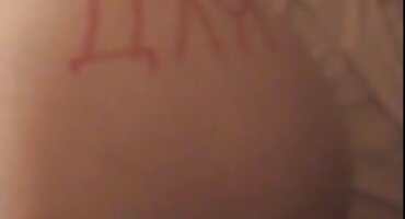 സ്വീറ്റ് ബ്രൂണെറ്റ്സ് ഉണ്ടാക്കിയ കുന്നിലിന്ഗുസ് ആൻഡ് കം