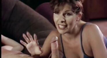 യോനിയിൽ സ്കിൻ ബ്രൂന കാമുകി കാമുകി