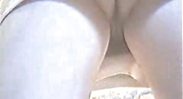 കാറിൽ കാമുകൻ നഗ്നനാക്കി വലിയ കഴുത