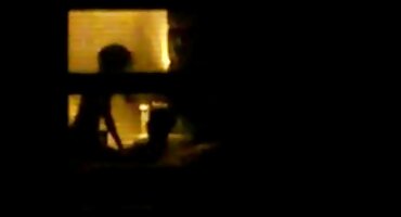 റൈഡർ സ്ഥാനത്ത് ഭാര്യ ഭർത്താവ് കം ചെയ്യുന്നു