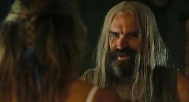 ഫ്രിസ്ക് മമ്മി അമ്മമാർ യുവ സ്ട്രിപ്പർ നാശം