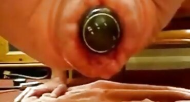 ഗർഭിണിയായ അവളുടെ സുഹൃത്ത് കോഴി ന് കം ആഗ്രഹിക്കുന്നു