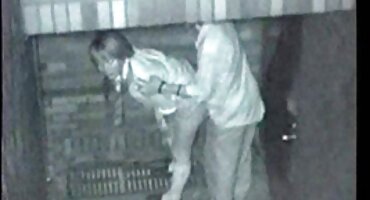 മിനിസ്കർട്ട് ഒരു അനൌപചാരിക കൂടെ പോവ് അനലോഗ് സെക്സ്