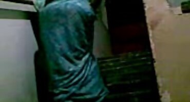 ലാറ്റിന ഇൻ സ്റ്റോക്കിംഗ്സ് ഇട്ടു കഴുത അപ്പ്