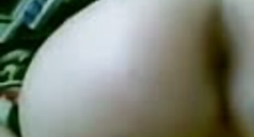 രണ്ട് അച്യുതാനന്ദൻ സ്ലട്ട് സന്തോഷത്തോടെ ക്ഷണം സ്വീകരിച്ചു ഒരു കറുത്ത പയ്യൻ