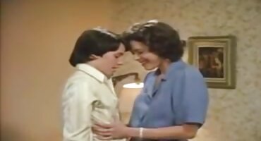 Brunette riding സമനിരപ്പുണ്ടാക്കുക of neighbor guy