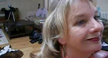 വലിയ മുലകൾ കൊണ്ട് ലെസ്ബിയൻസ് നക്കി സമനിരപ്പുണ്ടാക്കുക വിരലുകൾ ആസ്വദിക്കാൻ