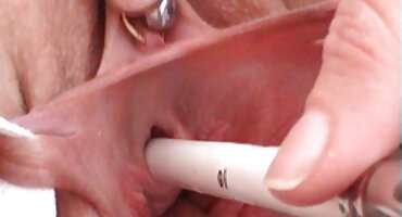 അടുക്കളയിൽ നഗ്നനായി നഗ്നനായി കാമുകി