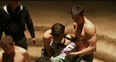 ഫെറ്റിഷ് മസാജ് വൈദഗ്ധ്യത്തോടെ ലൈംഗിക ലാറ്റിന വളർത്തുന്നു