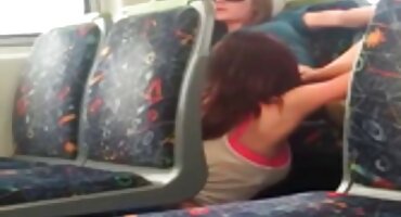 റെഡ്ഹെഡ് സ്ലട്ട് പങ്കെടുക്കുന്നു ഗെങ് ബെന്ഗ് കാസ്റ്റിംഗ് ന് ഗെങ് രണ്ട് കോക്സുകൾ ഗുഡ്