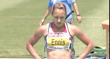 റെഡ്ഹെഡ് സൗന്ദര്യം വേണ്ടി ആഴത്തിലുള്ള അനലോഗ്