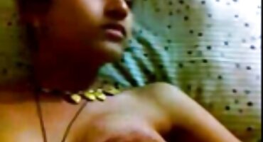 നൈസ് സ്റ്റോക്കിംഗ്സ് യുവതിയെ നൈസ്