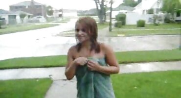 നിന്ന് ലൈംഗിക സ്റ്റാൻഡിങ് സ്ഥാനം മനോഹരമായ ബ്രൂനറ്റ് ബ്രൈറ്റ് fucked on cam