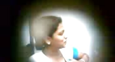 സുന്ദരി വിരലുകൾ സ്വയം പീക്ക് ആനന്ദത്തിനായി