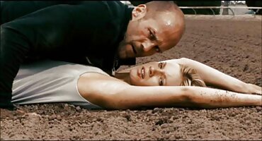 പേശികളുള്ള അയൽക്കാരൻ സമനിരപ്പുണ്ടാക്കുക ഇന്ദ്രിയ ദ്രോഹി