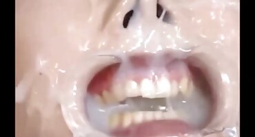 റഷ്യൻ വനിത സൂപ്പർ-ഫക്കിംഗിൽ നിന്ന് എക്സ്റ്റസി-സഹപ്രവർത്തകരുമായി ഡൗച്ചിലെ ചൂടുള്ള ഫക്ക്