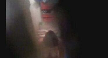 ഗയ് അവരുടെ ജൂനിയർ കുണ്ഠിതം ഒന്നിലധികം കാമുകി ഉണ്ട്