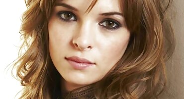 മൂന്ന് കുഞ്ഞുങ്ങൾ ഫ്രിസ്ക് പെനെ ജന്മദിനം ആൺകുട്ടിയുടെ ലിംഗം വലിച്ചുകീറി അത് സവാരി