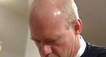 ആദ്യമായി പിക്കപ്പ് കാസ്റ്റിംഗിൽ സെക്സ് അവസാനിക്കുന്നു