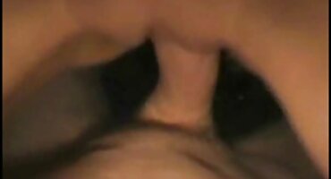 നടന്ന് സ്ത്രീകൾ ഒരു വികാരാധീനനായ സ്ലട്ട് ഒരു മനുഷ്യൻ കൂടെ നാറി