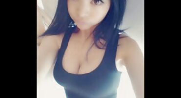 സോഫയിൽ ചൂടുള്ള യോനീ സെക്സ്