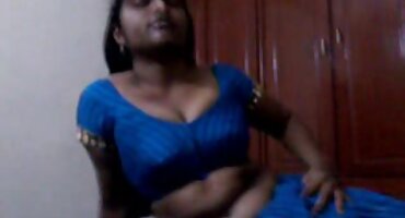 ചുവന്ന മുലക്കണ്ണുകൾ കോസ്പ്ലേയിൽ ഒരു ആൺകുട്ടിയുമായി ഫക്കിംഗിന്റെ പുതിയ ഭ്രമം