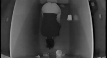 വീട്ടിലെ കാമുകനൊപ്പം വ്യത്യസ്ത പോസുകളിൽ ചിക്കൻ ഫക്ക്സ്